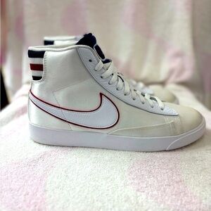 Nike Blazer Mid White Blackened Blue Red Crush Size Women's 9.5 / Fits Men's 8